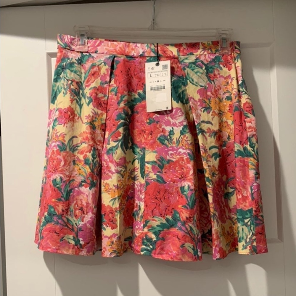Zara floral skirt